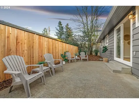 920 SE 84th Avenue Portland OR 97216