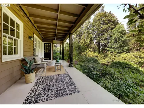 3045 NW Cumberland Road Portland OR 97210