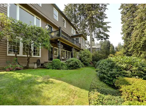 3045 NW Cumberland Road Portland OR 97210