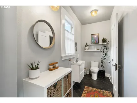 4064 Ne Mallory Avenue Portland OR 97212