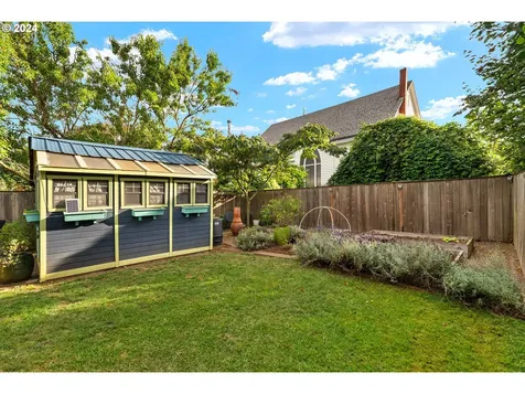 4064 Ne Mallory Avenue Portland OR 97212