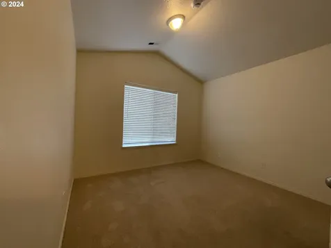 1382 NE Birkshire Court Hillsboro OR 97124