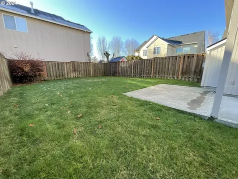 1382 NE Birkshire Court Hillsboro OR 97124