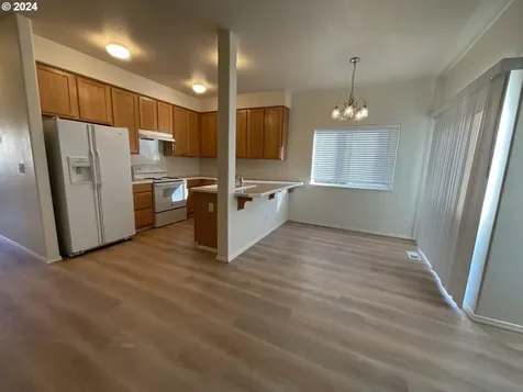 1382 NE Birkshire Court Hillsboro OR 97124