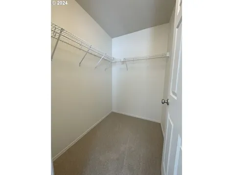 1382 NE Birkshire Court Hillsboro OR 97124