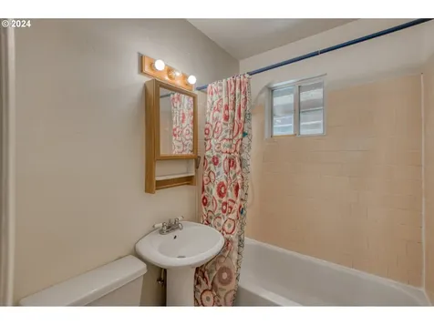 2221 NE 122nd Avenue Portland OR 97230