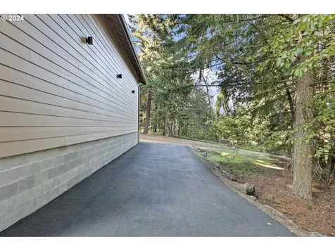 29296 Mctavish Lane Eugene OR 97402