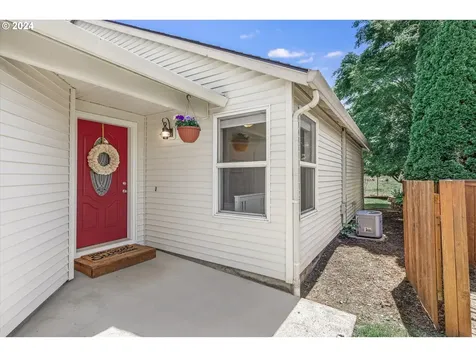 17813 Se 24th Street Vancouver WA 98683