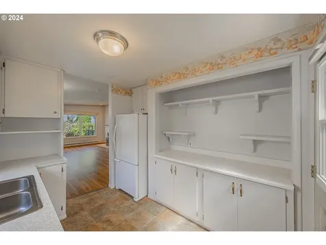 2115 California Avenue Coos Bay OR 97420
