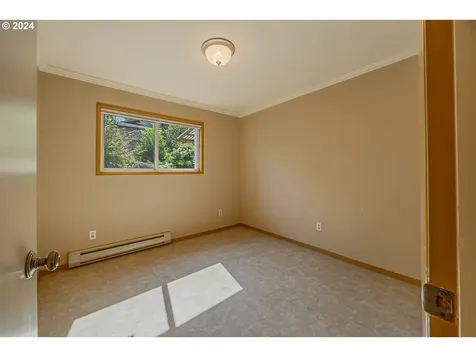 2115 California Avenue Coos Bay OR 97420