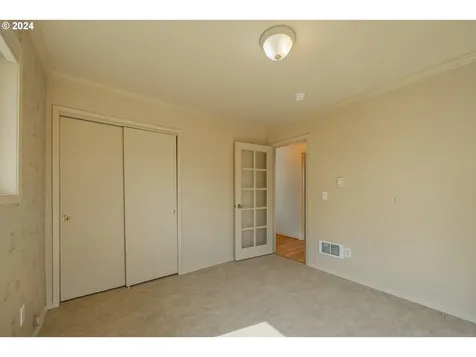 2115 California Avenue Coos Bay OR 97420