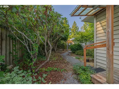 2115 California Avenue Coos Bay OR 97420