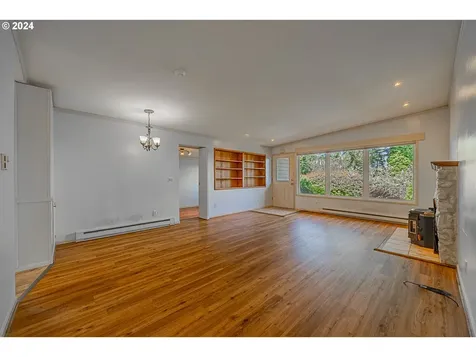 2115 California Avenue Coos Bay OR 97420
