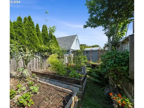 6516 SW Galley Avenue Lincoln City OR 97367