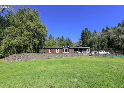 6910 Upper Olalla Road Winston OR 97496
