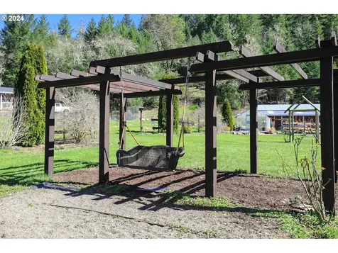 6910 Upper Olalla Road Winston OR 97496