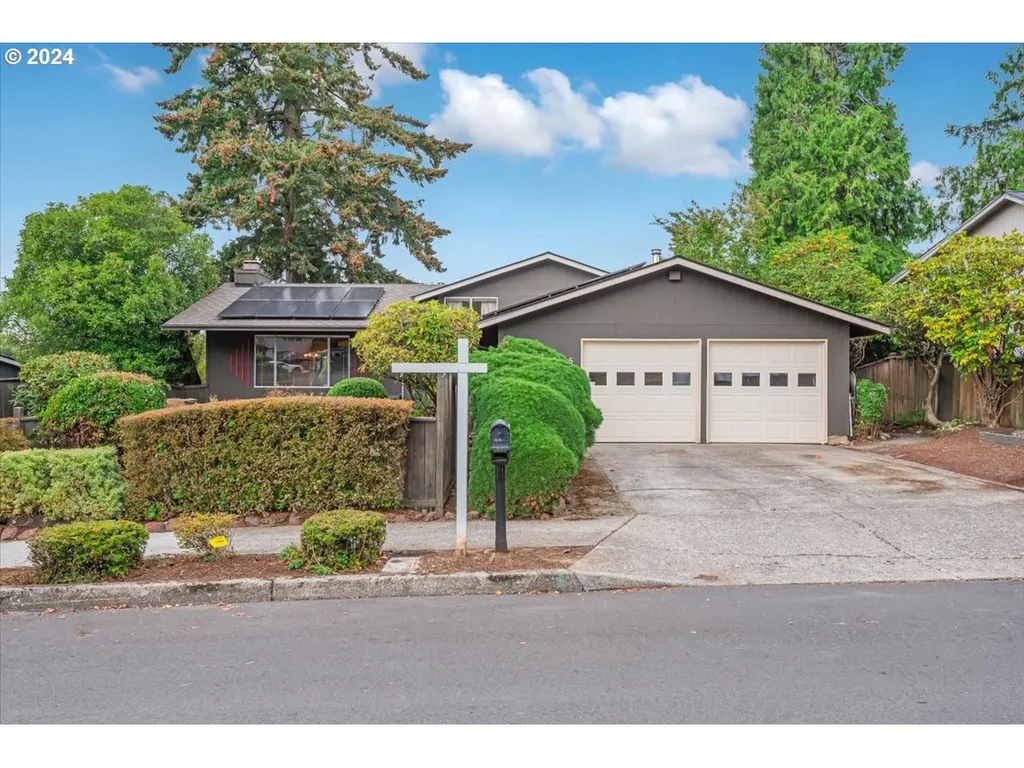 2025 Nw 13th Street Gresham OR 97030