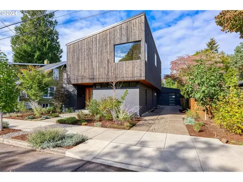 6741 Se Kelly Street Portland OR 97206