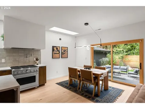 6741 Se Kelly Street Portland OR 97206