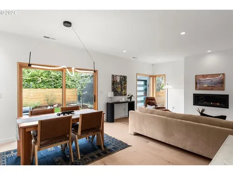 6741 Se Kelly Street Portland OR 97206