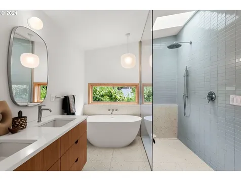 6741 Se Kelly Street Portland OR 97206