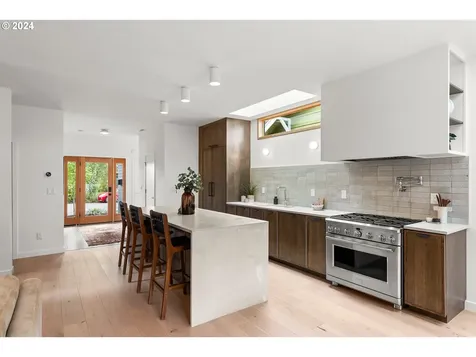 6741 Se Kelly Street Portland OR 97206