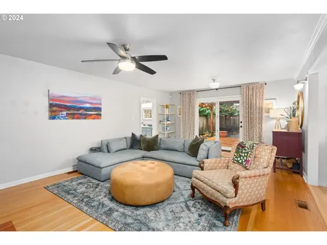 2510 SW Hume Court Portland OR 97219