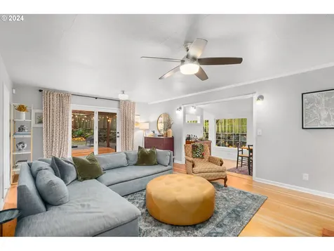 2510 SW Hume Court Portland OR 97219