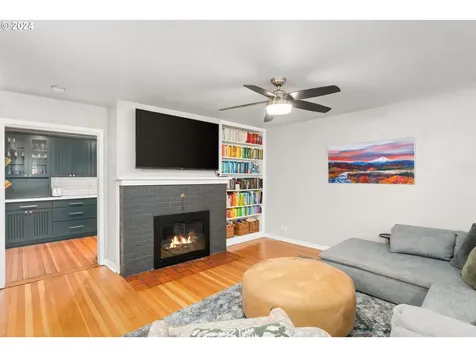 2510 SW Hume Court Portland OR 97219