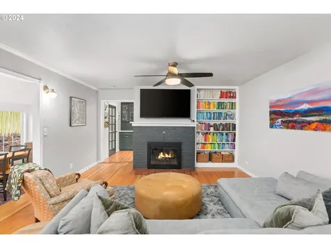 2510 SW Hume Court Portland OR 97219