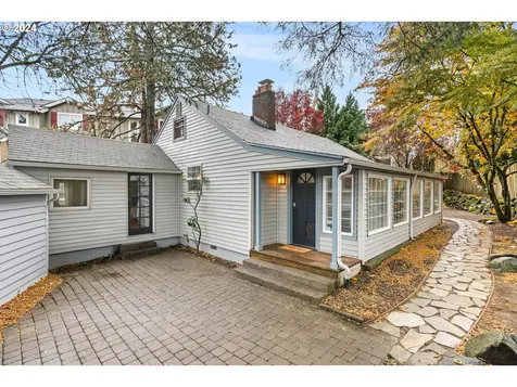 2510 SW Hume Court Portland OR 97219