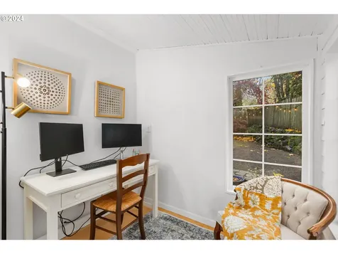 2510 SW Hume Court Portland OR 97219