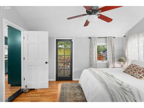 2510 SW Hume Court Portland OR 97219