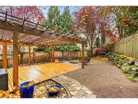 2510 SW Hume Court Portland OR 97219