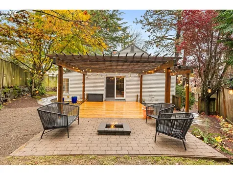 2510 SW Hume Court Portland OR 97219