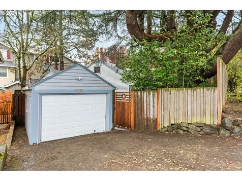 2510 SW Hume Court Portland OR 97219