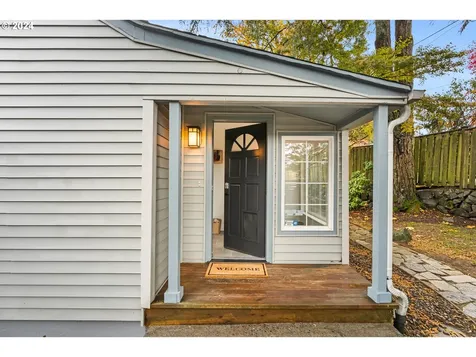 2510 SW Hume Court Portland OR 97219