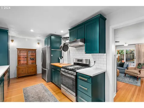2510 SW Hume Court Portland OR 97219