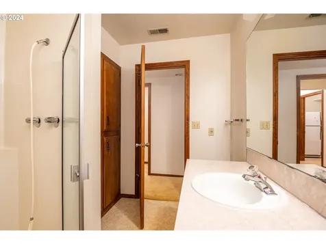 2654 SW Dune Avenue Lincoln City OR 97367