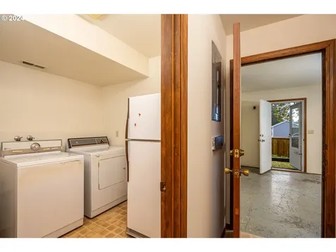 2654 SW Dune Avenue Lincoln City OR 97367