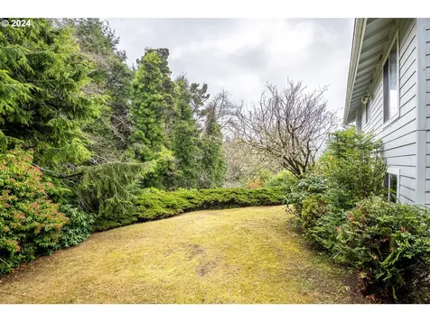 2654 SW Dune Avenue Lincoln City OR 97367