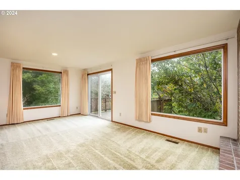 2654 SW Dune Avenue Lincoln City OR 97367