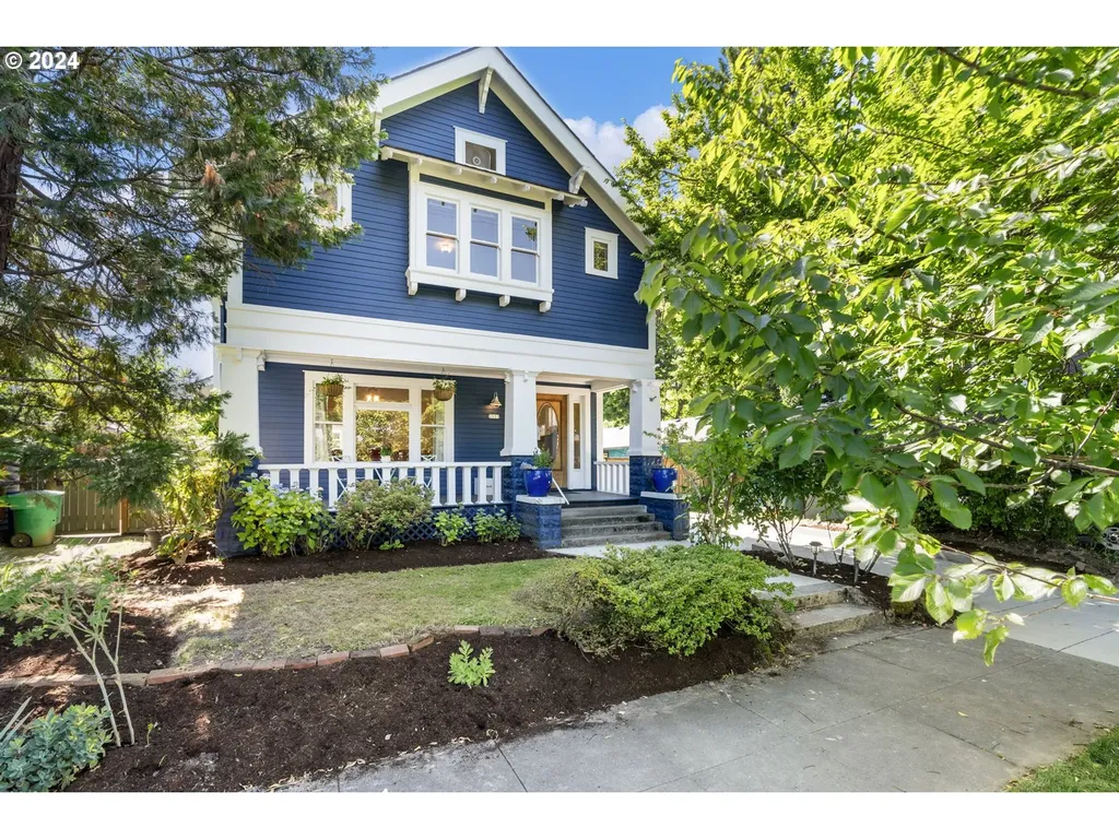 2033 Se 51st Avenue Portland OR 97215
