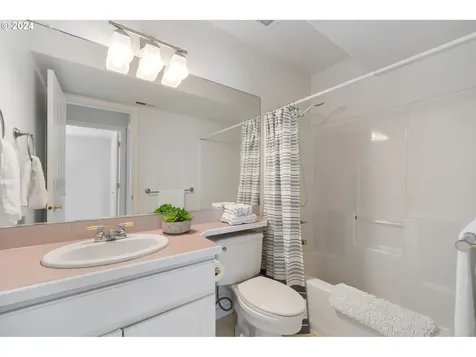 14424 Nw Evergreen Street Portland OR 97229