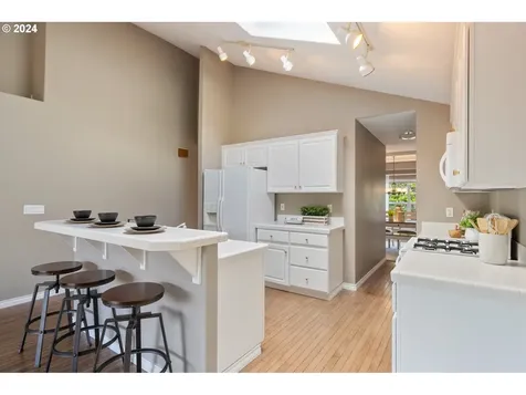 14424 Nw Evergreen Street Portland OR 97229