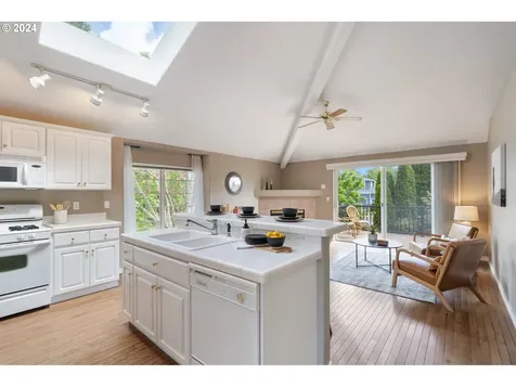14424 Nw Evergreen Street Portland OR 97229