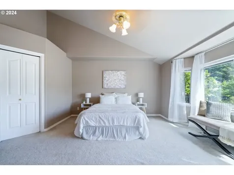 14424 Nw Evergreen Street Portland OR 97229