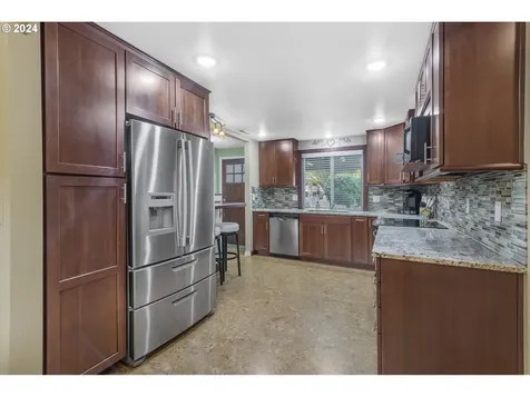 8418 NW Greenbriar Drive Vancouver WA 98665