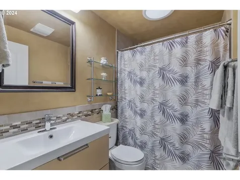 8418 NW Greenbriar Drive Vancouver WA 98665