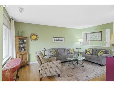 8418 NW Greenbriar Drive Vancouver WA 98665